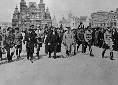 KDYBY SE BROUČEK EXPORTOVAL  DO ROKU 1919, MOHL BY VIDĚT JEŠTĚ  ŽIVÉ ZAKLADATELE - foto: Smirnov, p.d.